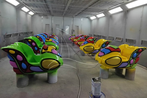 Children's Amusement Park Roller Coaster Train Cabins in Colorful Paint