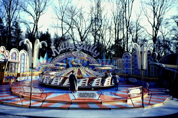 Popular Wipeout Amusement Park Ride